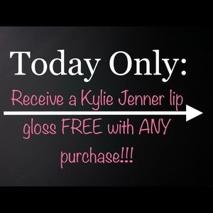 Free Kylie Jenner Lip Gloss w/purchase